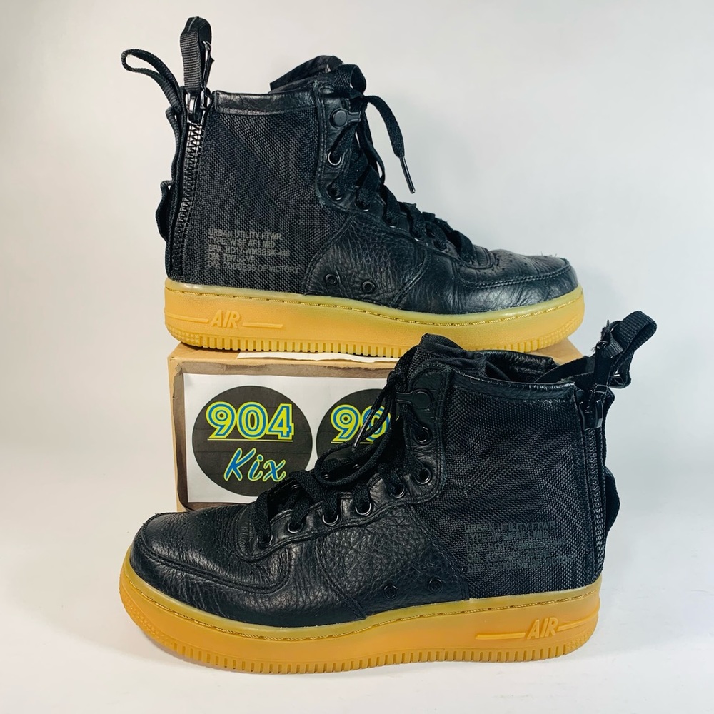 Nike Women’s Air Force 1 Mid, ‘Black Gum’ Sz 7W